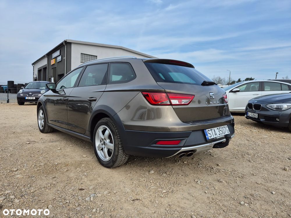 Seat Leon Sportstourer 2.0 TDI Start&Stop 4Drive X-Perience - 4