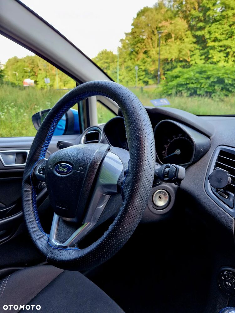 Ford Fiesta 1.25 Ambiente EU5 - 17