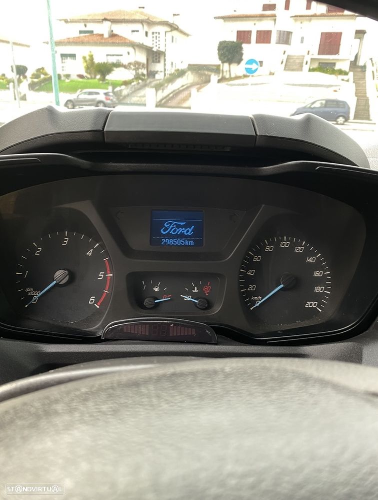 Ford TRANSIT CUSTOM - 6