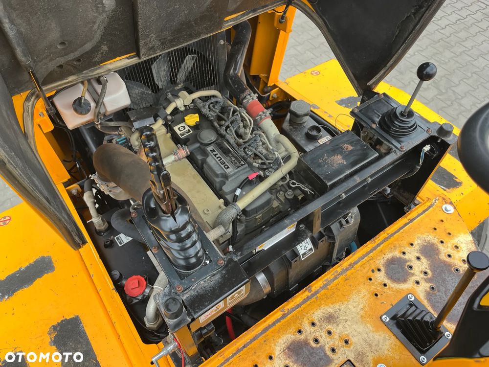 Thwaites Mach 2066 6 Tonne - 16