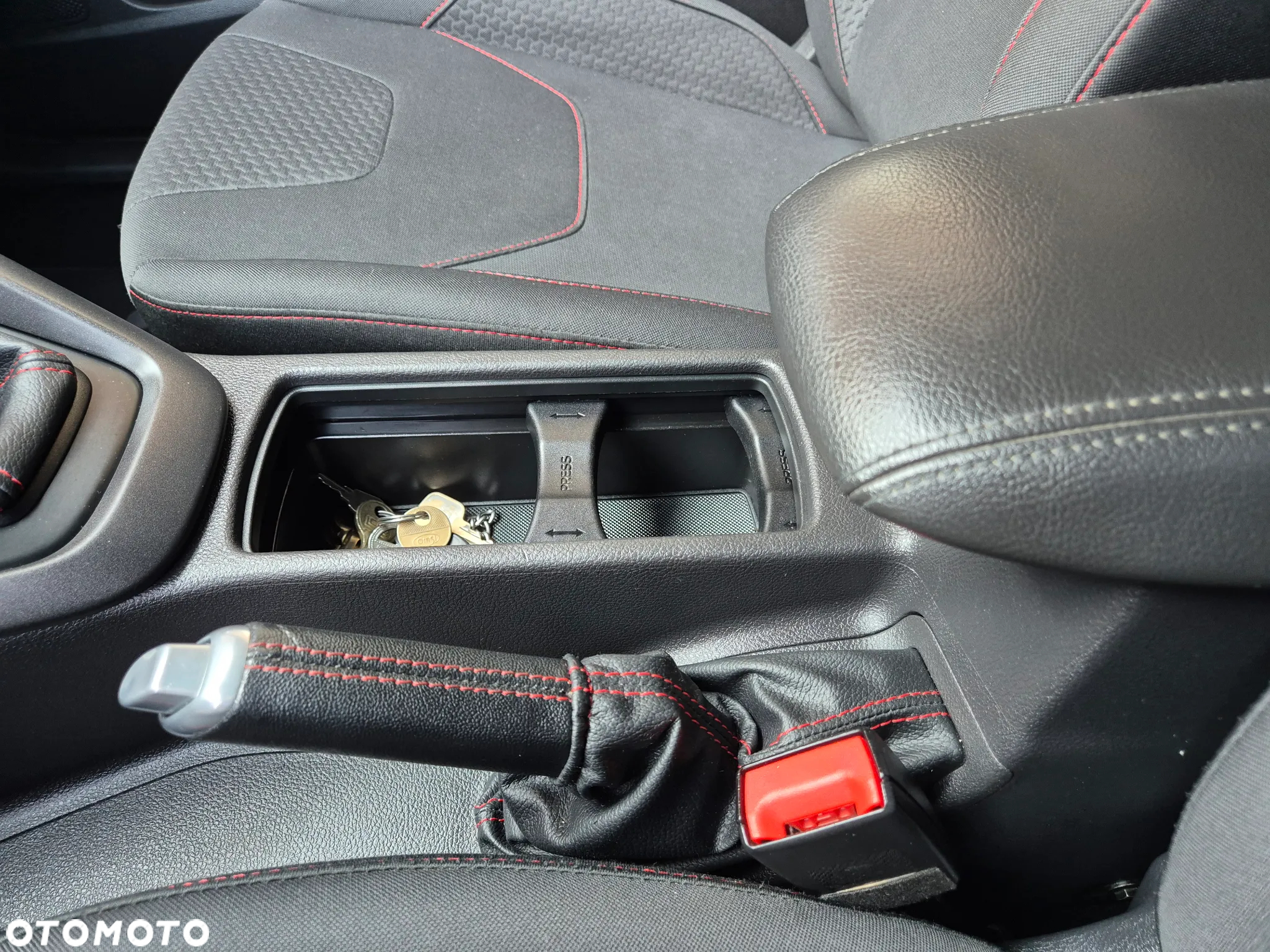 Ford Focus 1.0 EcoBoost ST-Line Black ASS - 30