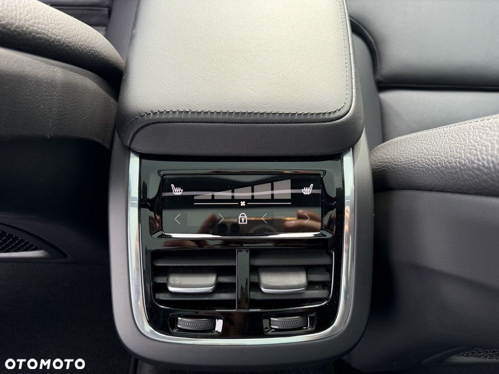 Volvo V60 Cross Country - 27
