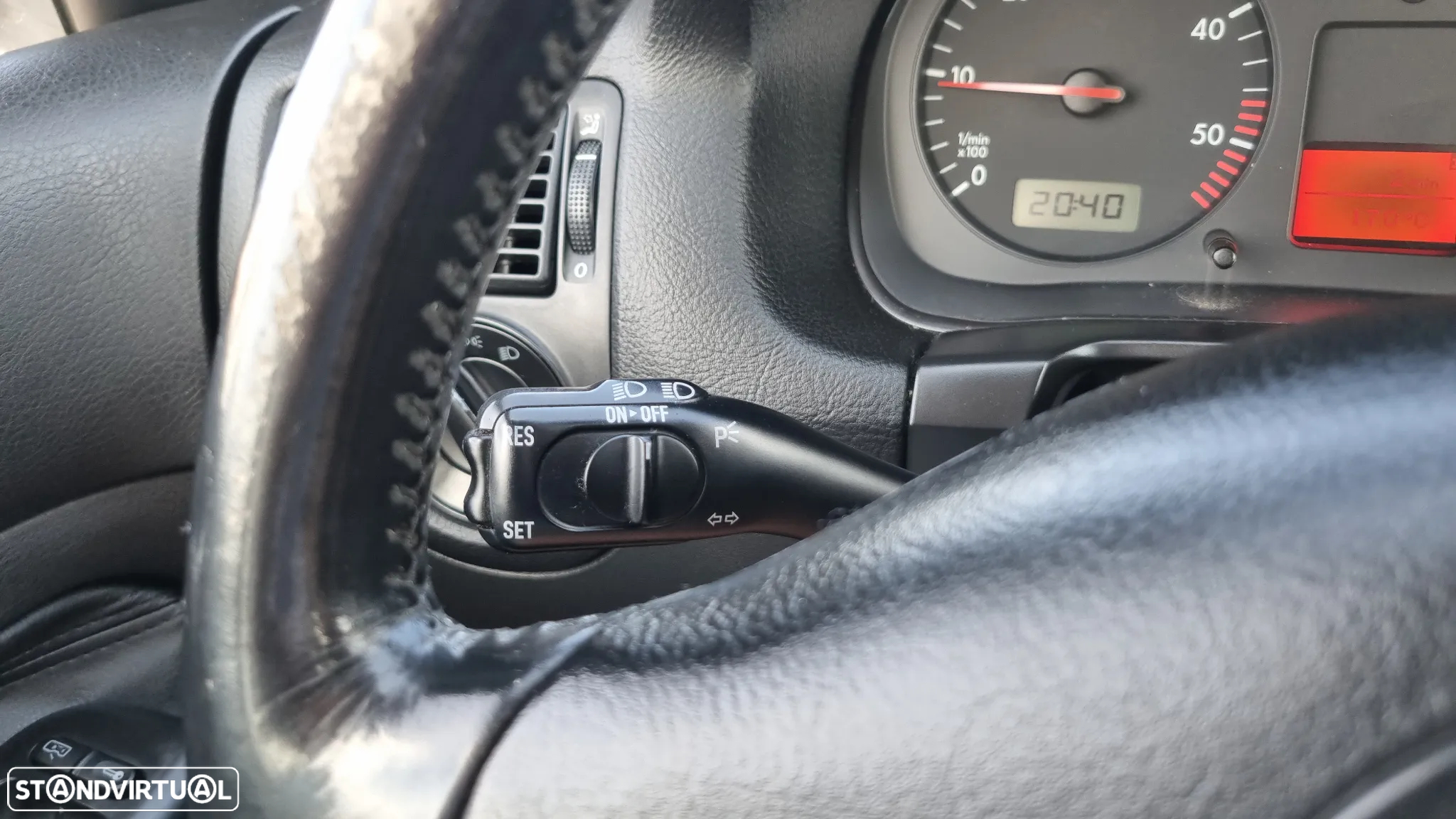 VW Golf 1.9 TDi Highline - 20