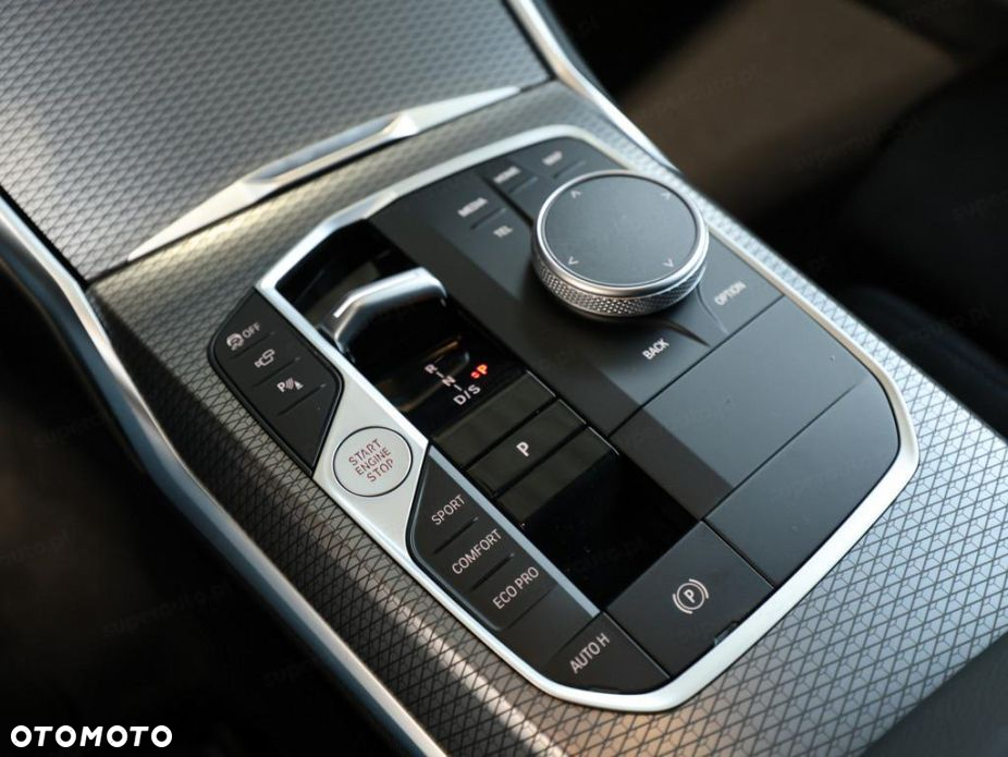 BMW Seria 3 - 16