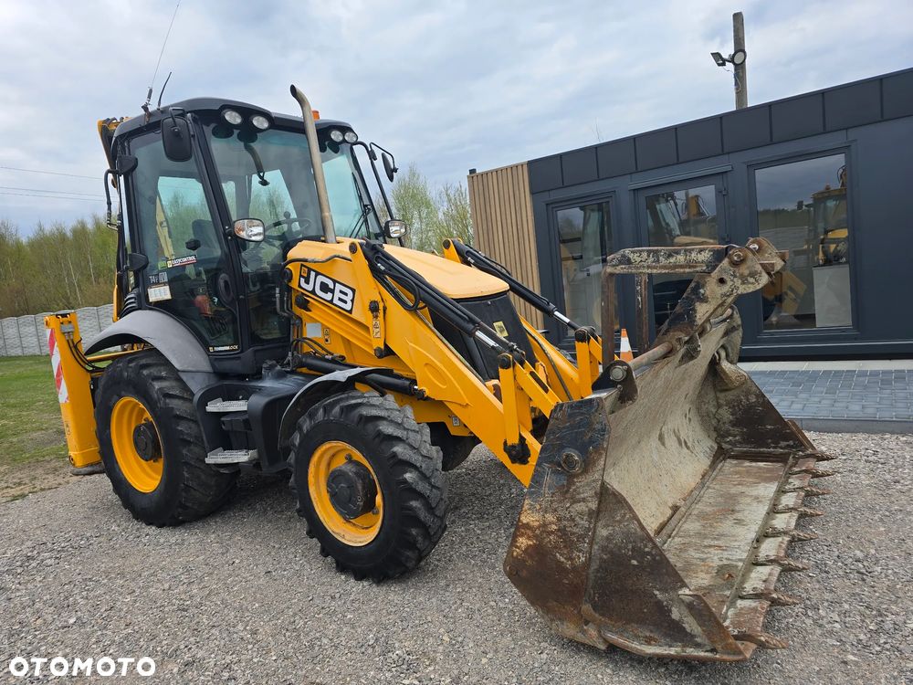 JCB - 1