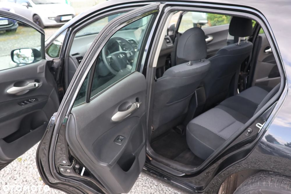 Toyota Auris 1.6 Dynamic - 9
