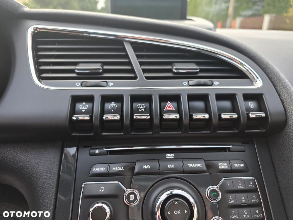 Peugeot 3008 Hybrid4 - 29