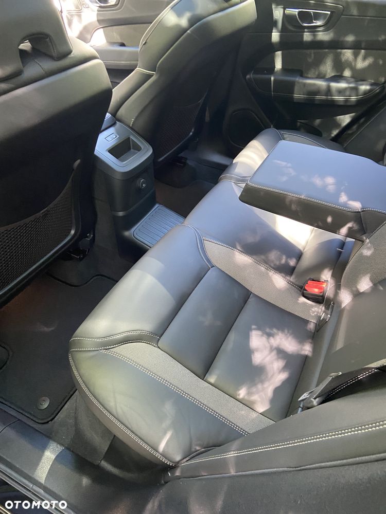Volvo XC 60 - 8