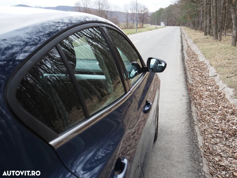 Ford Focus 1.0 EcoBoost Titanium Business - 4