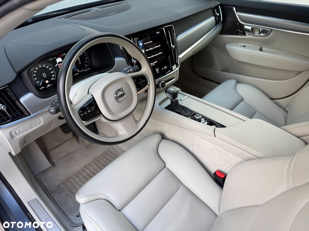 Volvo S90 D4 SCR Momentum Pro - 12