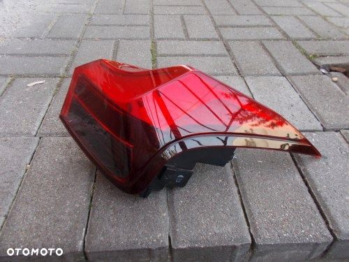 LEXUS NX UX200 UX250H 2019- PRAWA LED - 3