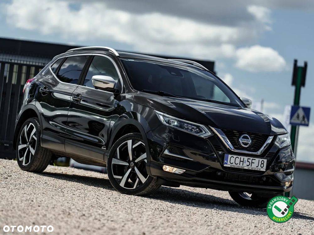 Nissan Qashqai 1.6 dCi Xtronic TEKNA+ - 4