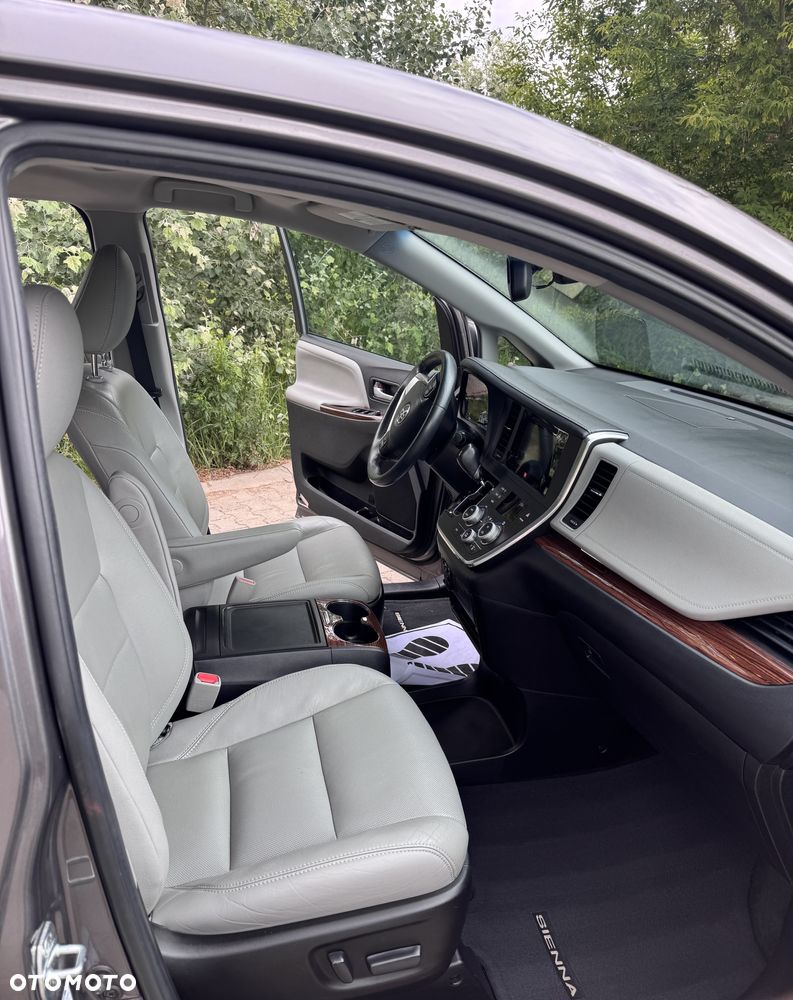 Toyota Sienna 3.5 V6 Limited AWD - 23