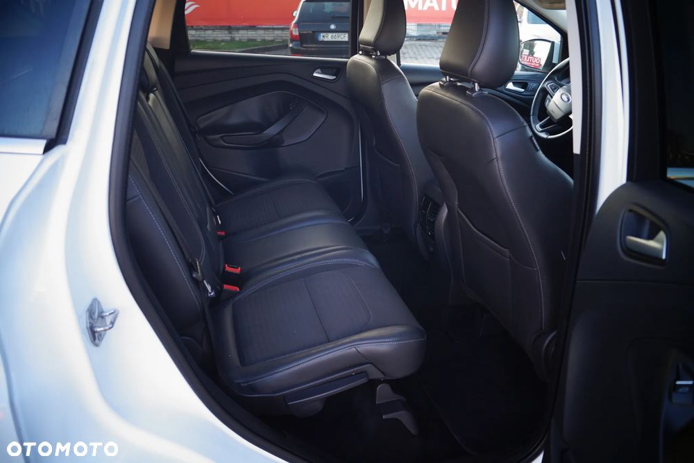 Ford Kuga 2.0 TDCi FWD Titanium Plus - 18