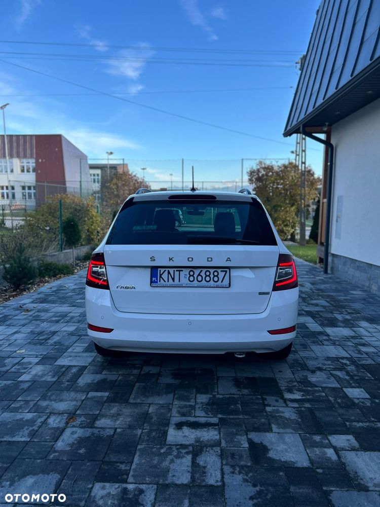 Skoda Fabia - 12