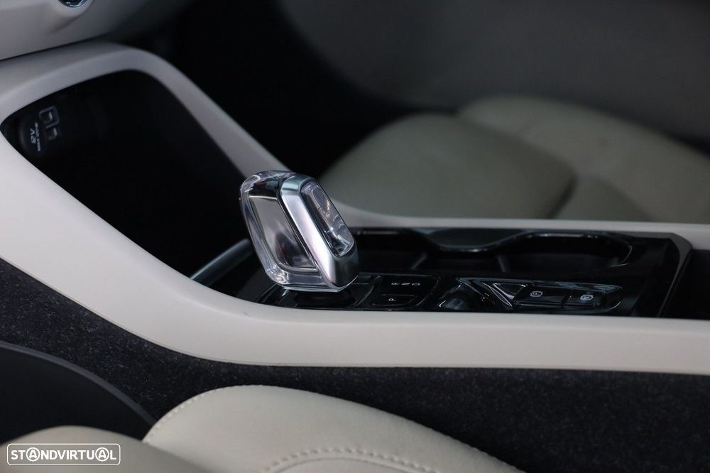 Volvo XC 40 1.5 T5 PHEV Inscription - 16