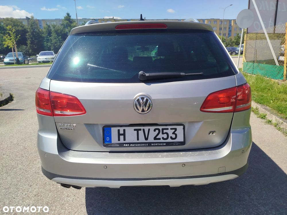 Volkswagen Passat - 14