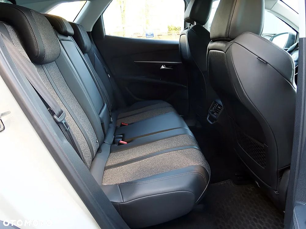 Peugeot 3008 1.5 BlueHDi Crossway S&S EAT8 - 15