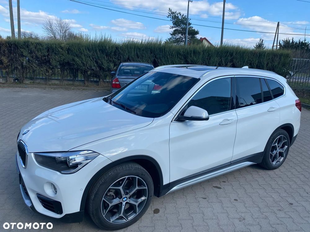 BMW X1 xDrive25i xLine - 6