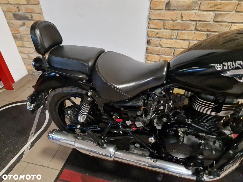 Royal Enfield Meteor - 26