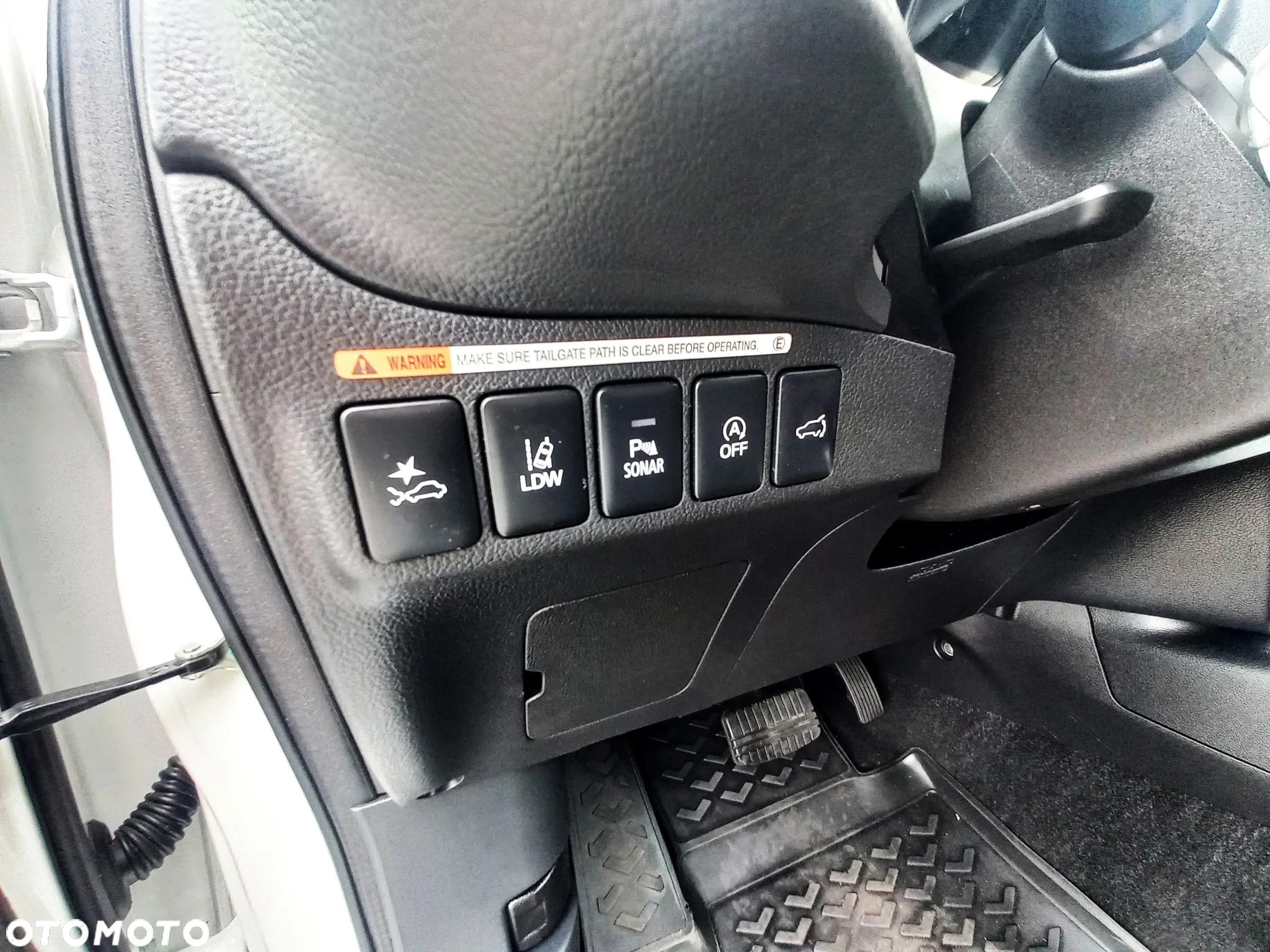 Mitsubishi Outlander 2.0 Intense + Navi 4WD CVT - 22