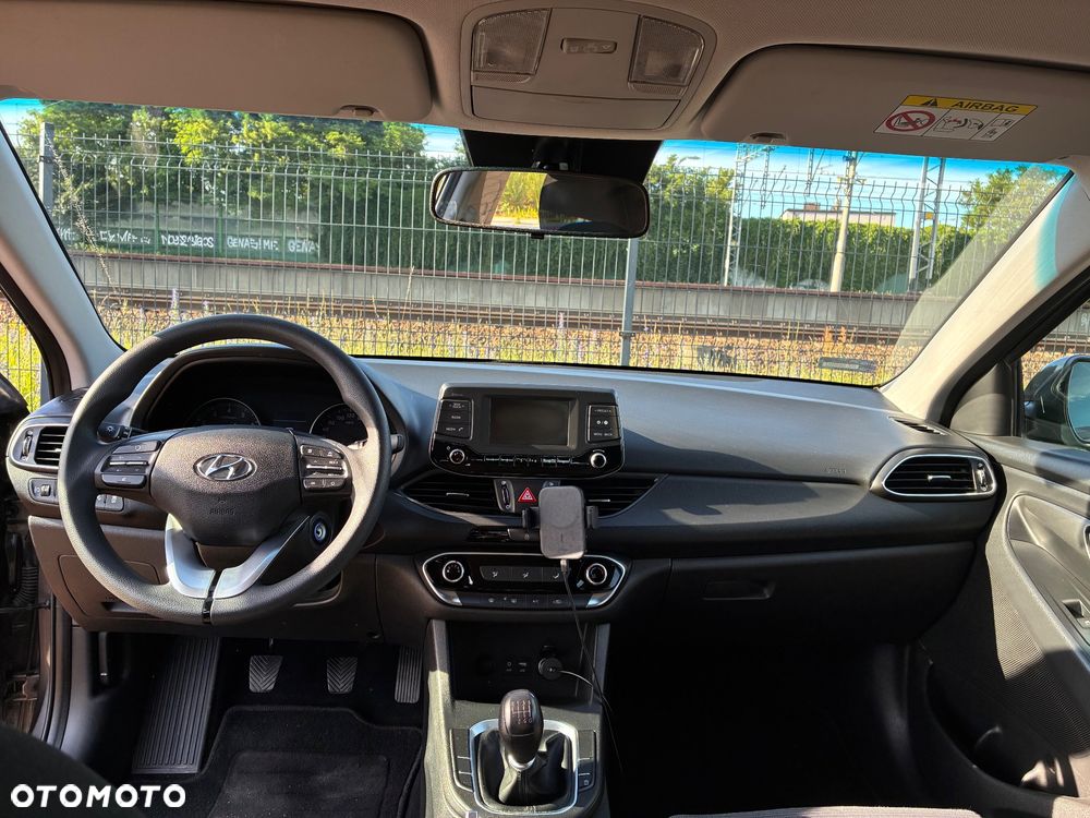 Hyundai i30 1.4 Classic + - 6