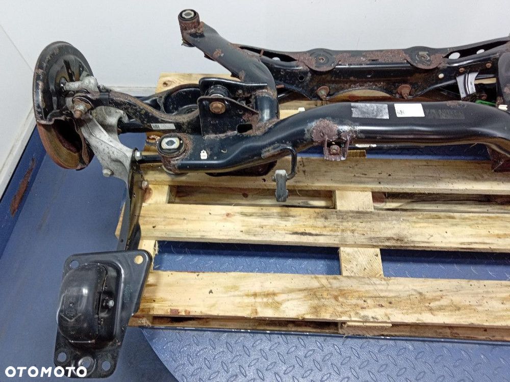 SKODA SUPERB III BELKA WÓZEK ZAWIESZENIA TYŁ 4X4 5Q0505235J - 2