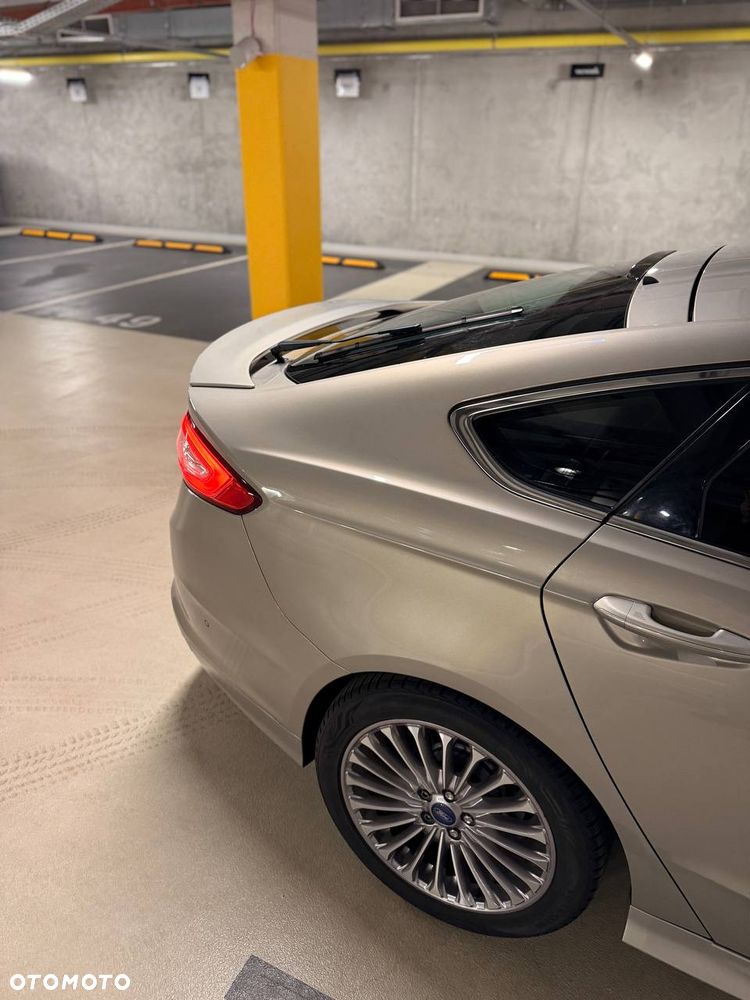 Ford Mondeo Vignale 2.0 TDCi PowerShift - 4