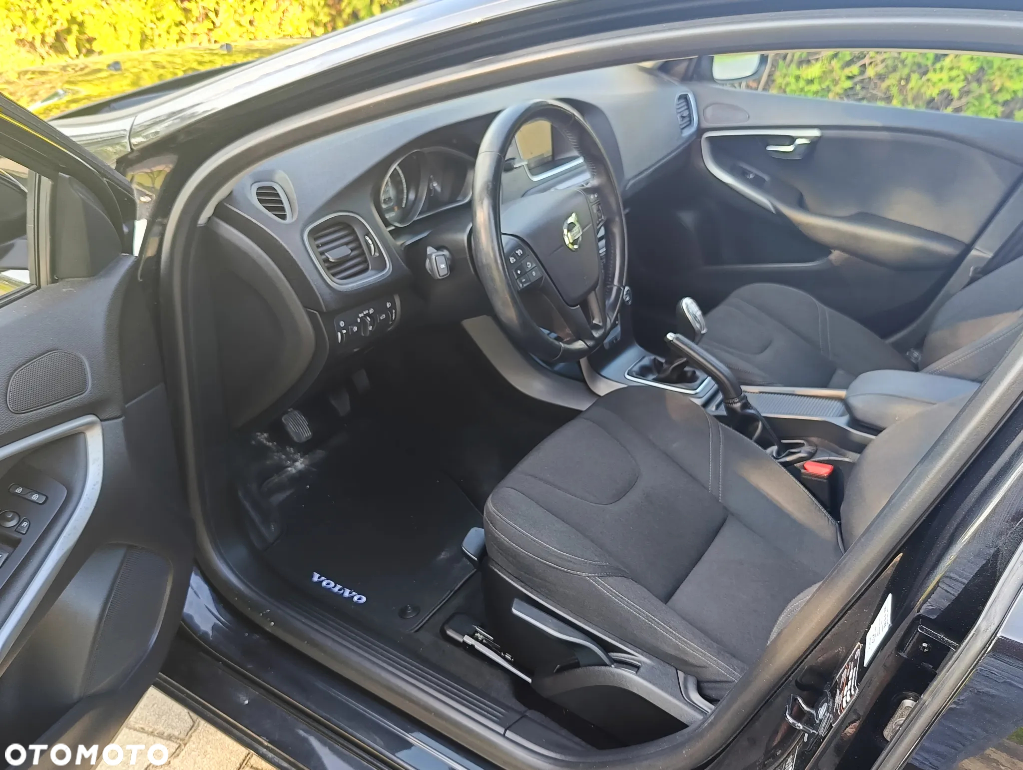 Volvo V40 D2 Momentum - 14