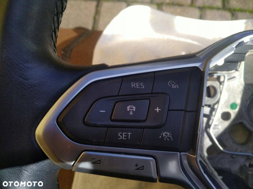 Kierownica Vw Golf VIII Skóra Multifunkcja ładna - 2