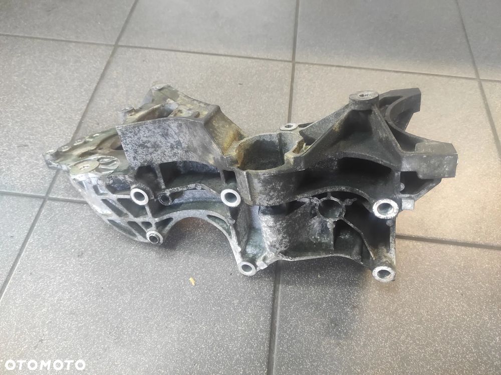 ŁAPA WSPORNIK ALTERNATORA 03L903143R 2.0 TDI CAŁA SPRAWNA VW AUDI SEAT SKODA WYSYŁKA !!!!!! - 4
