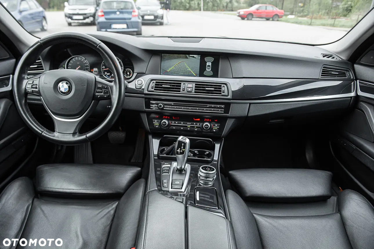 BMW Seria 5 535d Luxury Line - 28