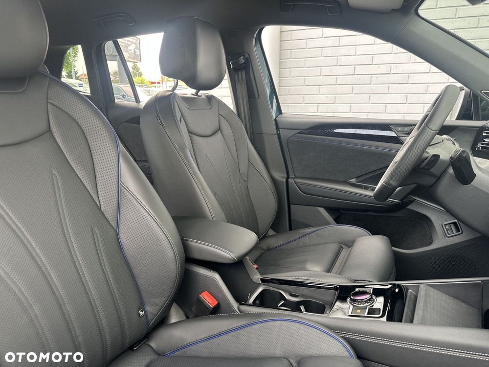 Volkswagen Tiguan - 10