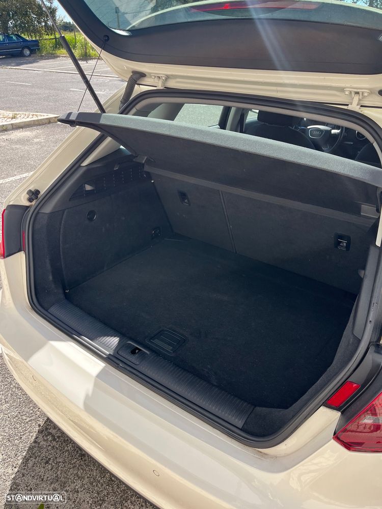 Audi A3 Sportback 1.6 TDI Advance - 10