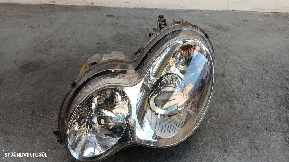 FAROL ESQUERDO MERCEDES-BENZ CLASE C BM 203 FAMILIAR - 1