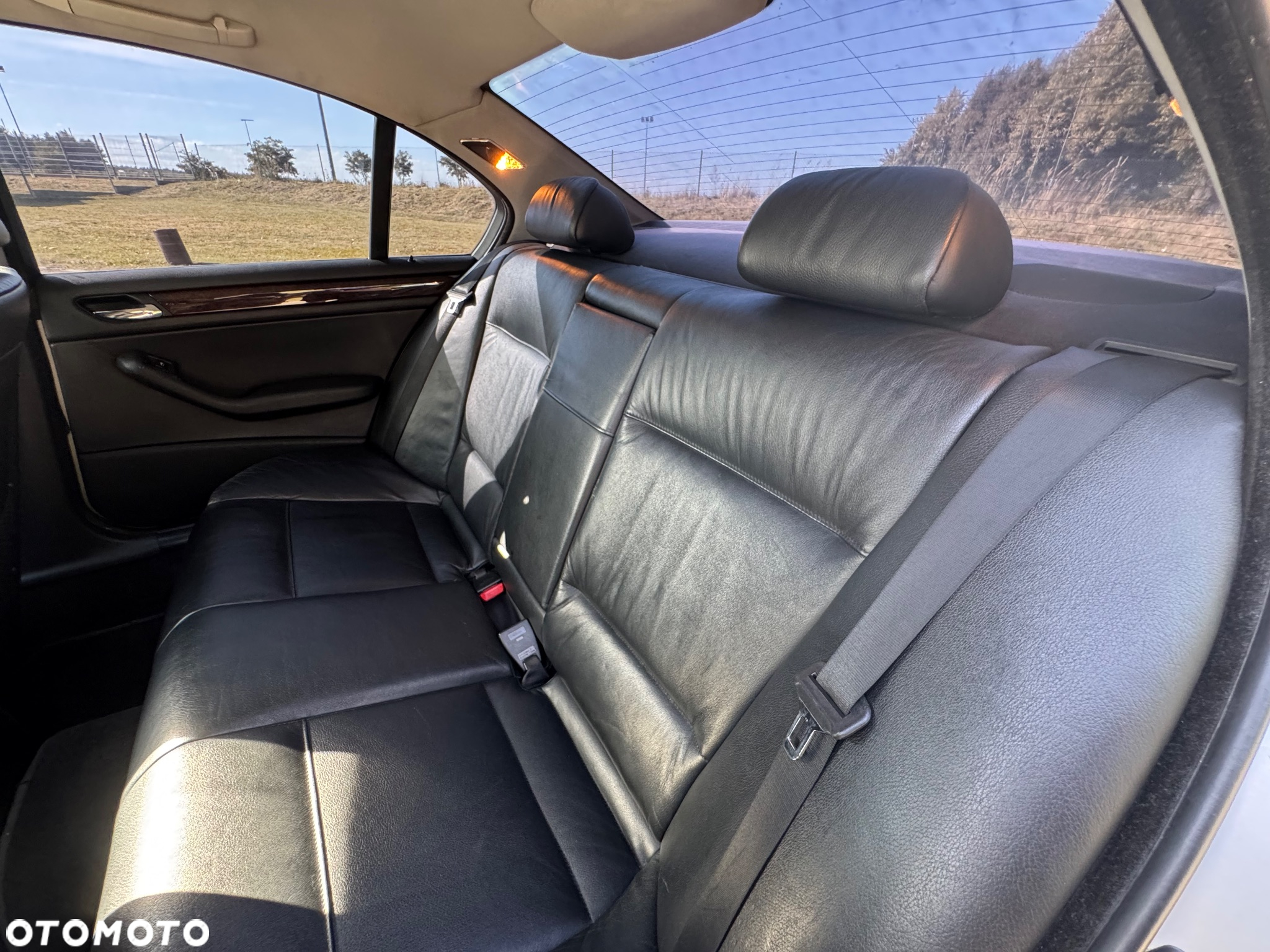 BMW Seria 3 323i - 31