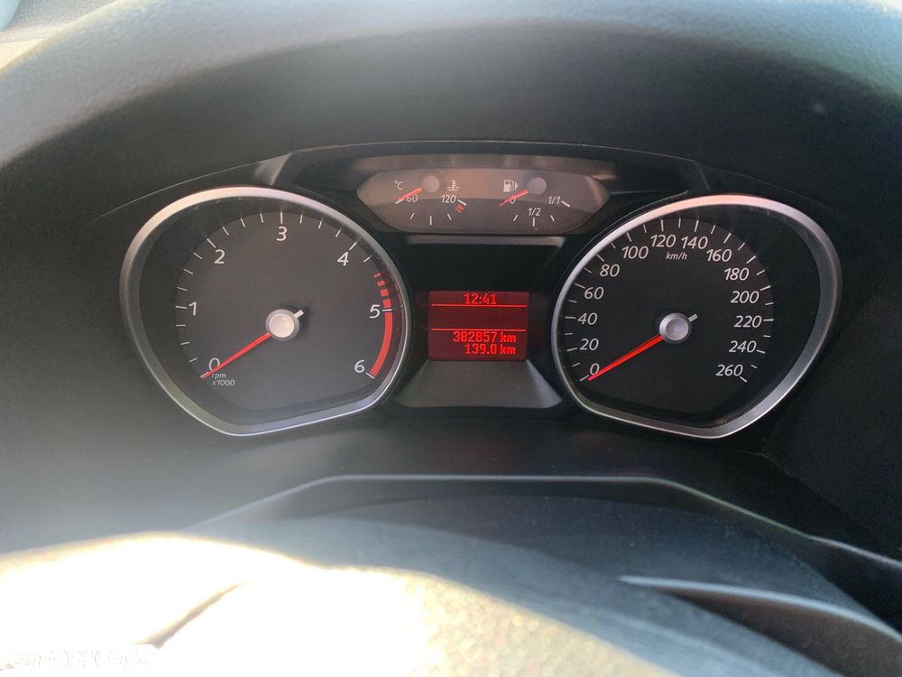 Ford Mondeo 2.0 TDCi Ambiente - 21