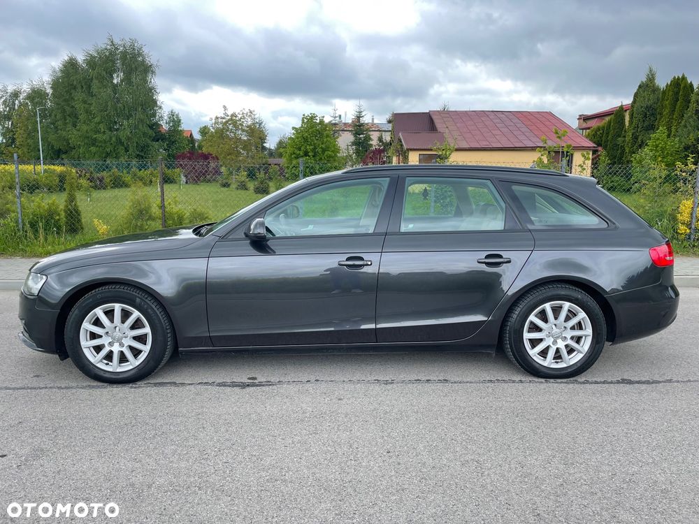 Audi A4 Avant - 25