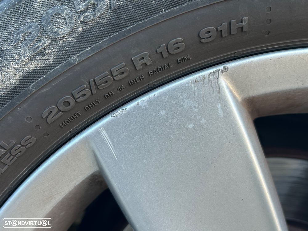 VW Golf Variant 1.6 TDi Confortline - 16