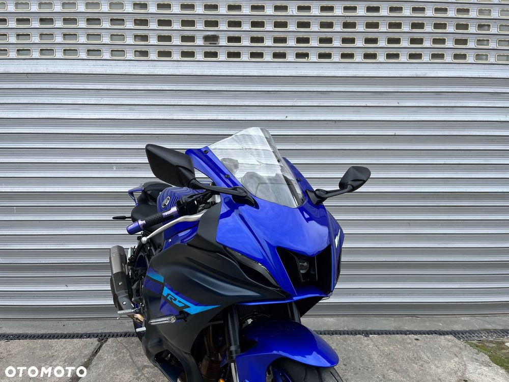 Yamaha YZF - 28