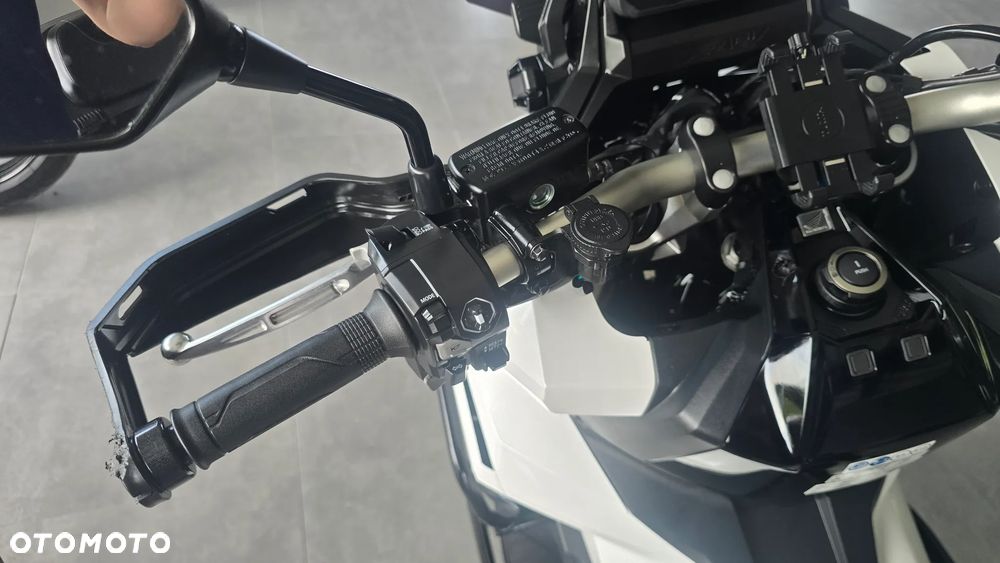 Honda X-ADV - 24