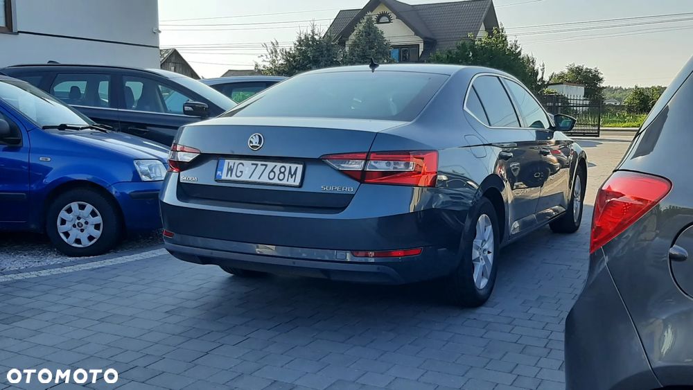 Skoda Superb 1.4 TSI ACT DSG Active - 6