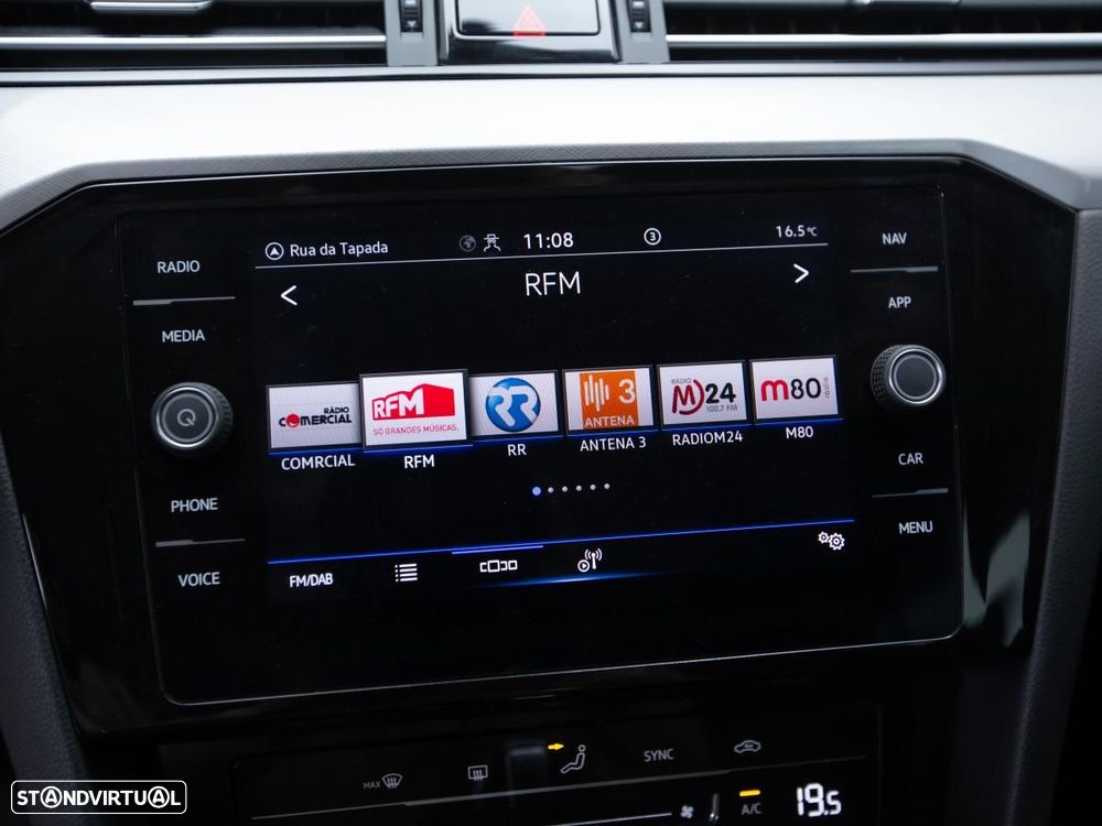 VW Passat Variant 2.0 TDI Business DSG - 21