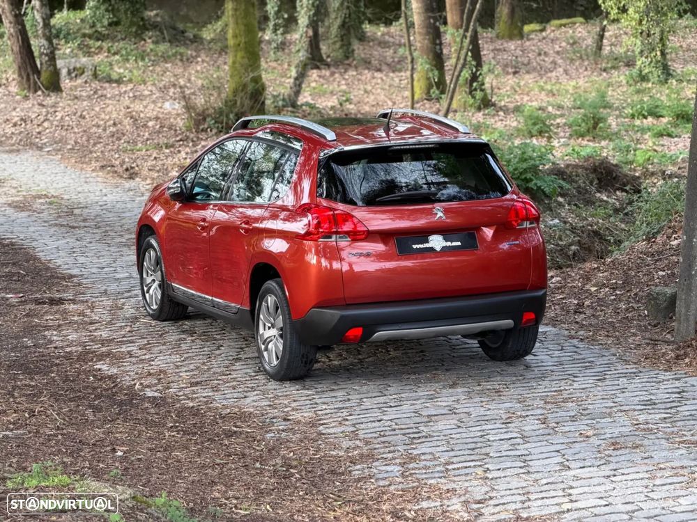 Peugeot 2008 1.2 PureTech Allure EAT6 - 37