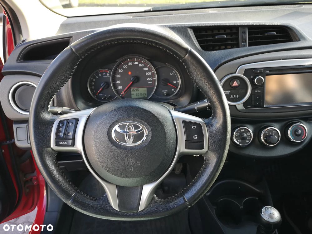 Toyota Yaris 1.0 VVT-i Life - 9