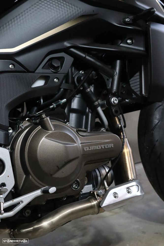 QJ Motor SRK 600 - 7