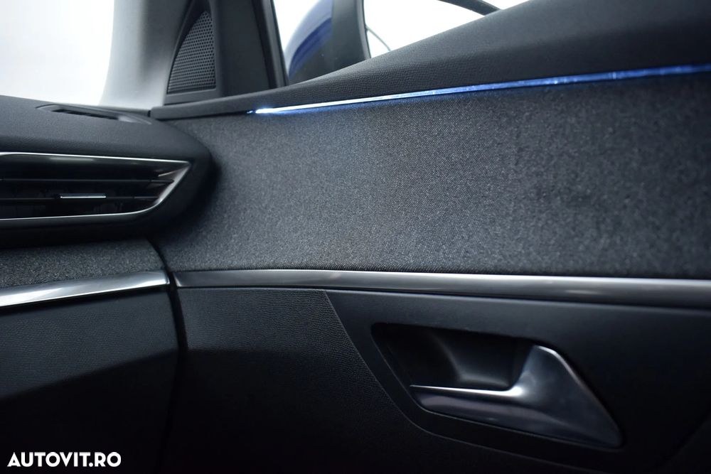 Peugeot 3008 1.6 BlueHDI S&S EAT6 Allure - 31