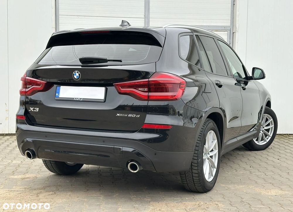 BMW X3 xDrive20d sport - 3