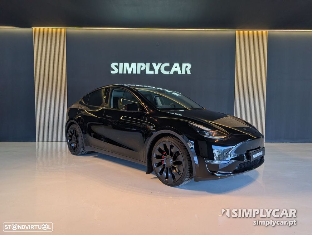 Tesla Model Y - 3