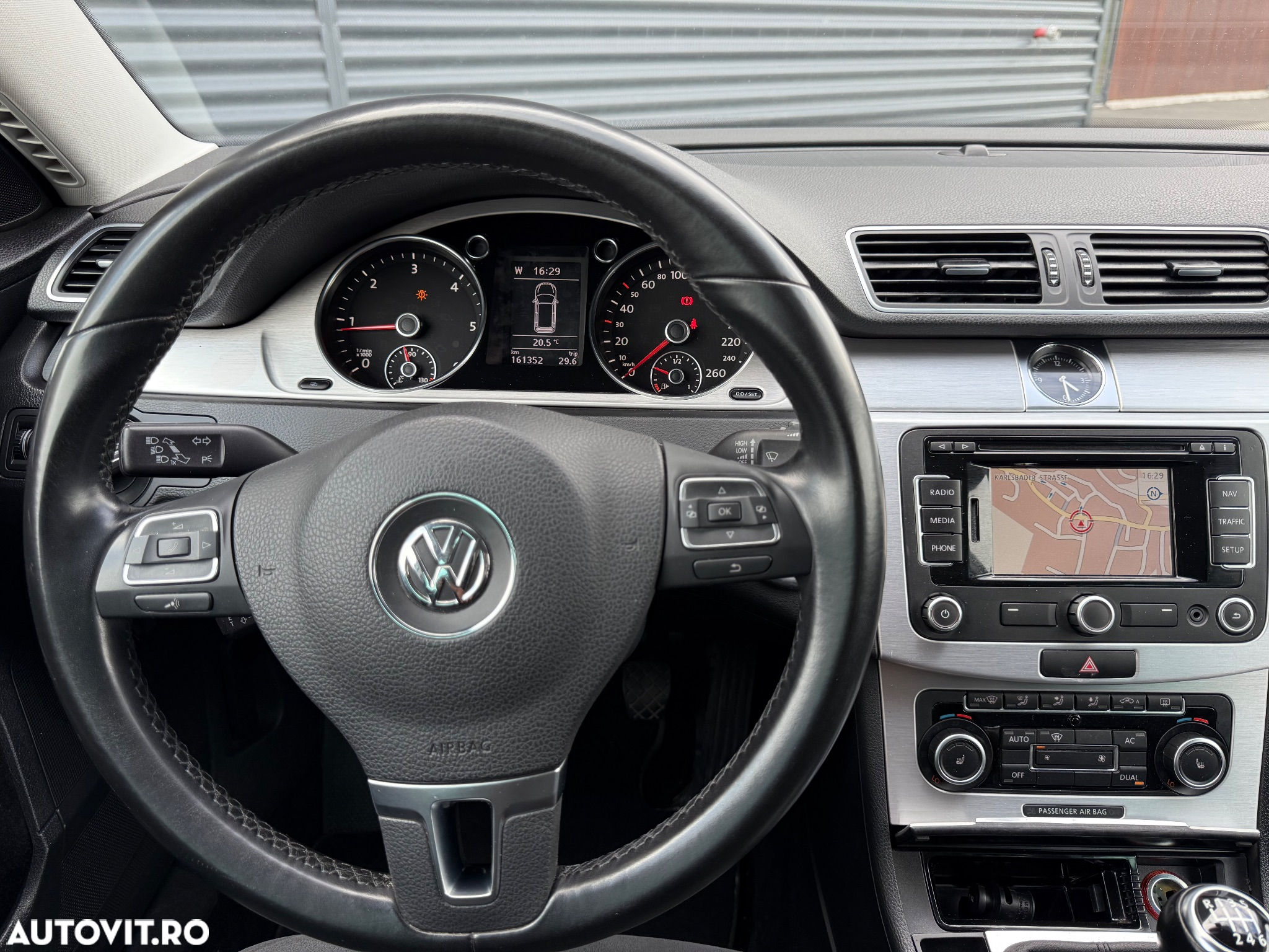 Volkswagen Passat Variant 2.0 TDI 4Motion BlueMotion Technology Business Edition - 12